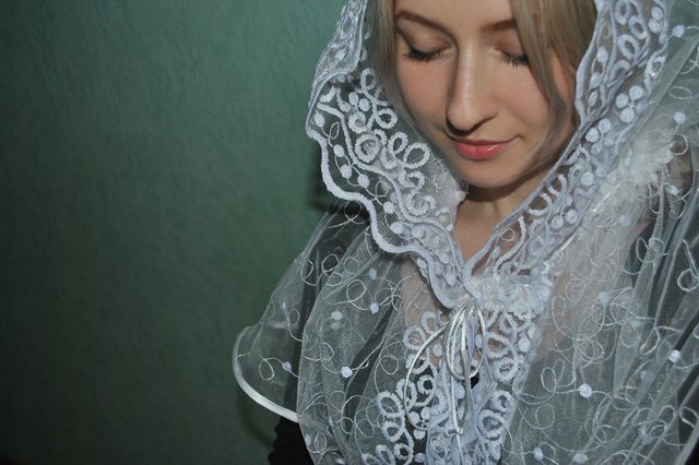 Платок для храма: выкройка своими руками, как сшить ниспадающую накидку